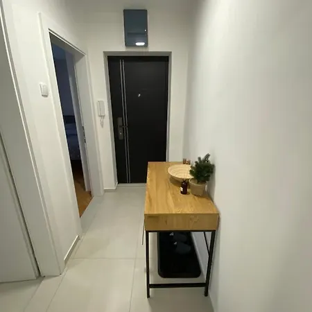 Tasha Apartman